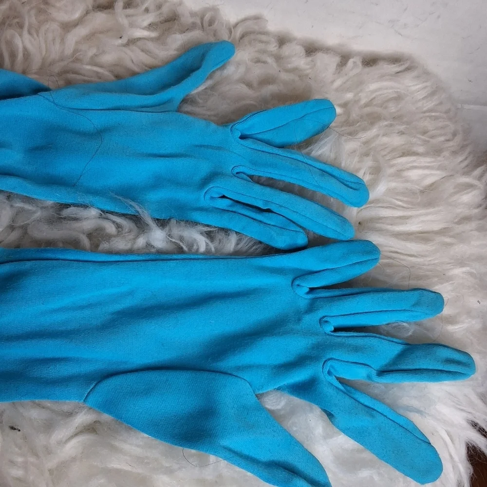 Vintage Mid Arm Turquoise Formal Gloves S/K